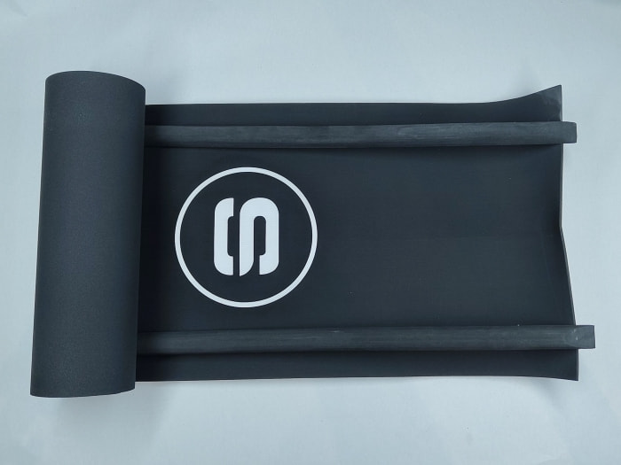 Yoga mat, Exercise mat, Schwarze Matte, Gerollte Matte, Logo-Kreis