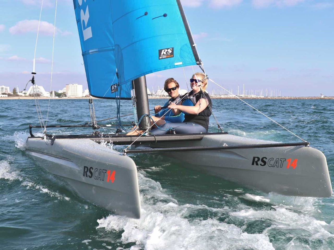 rs-cat14-zweimann-katamaran_1_ RS CAT14 S segelfertig