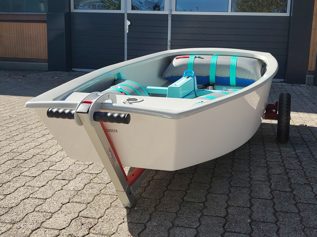 Boot, Kleinboot, Ruderboot, Anhänger, Sitzkissen
