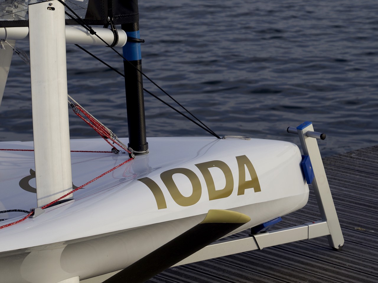 IODA segelfertig mit Slipwagen und 6,5 m² Segel