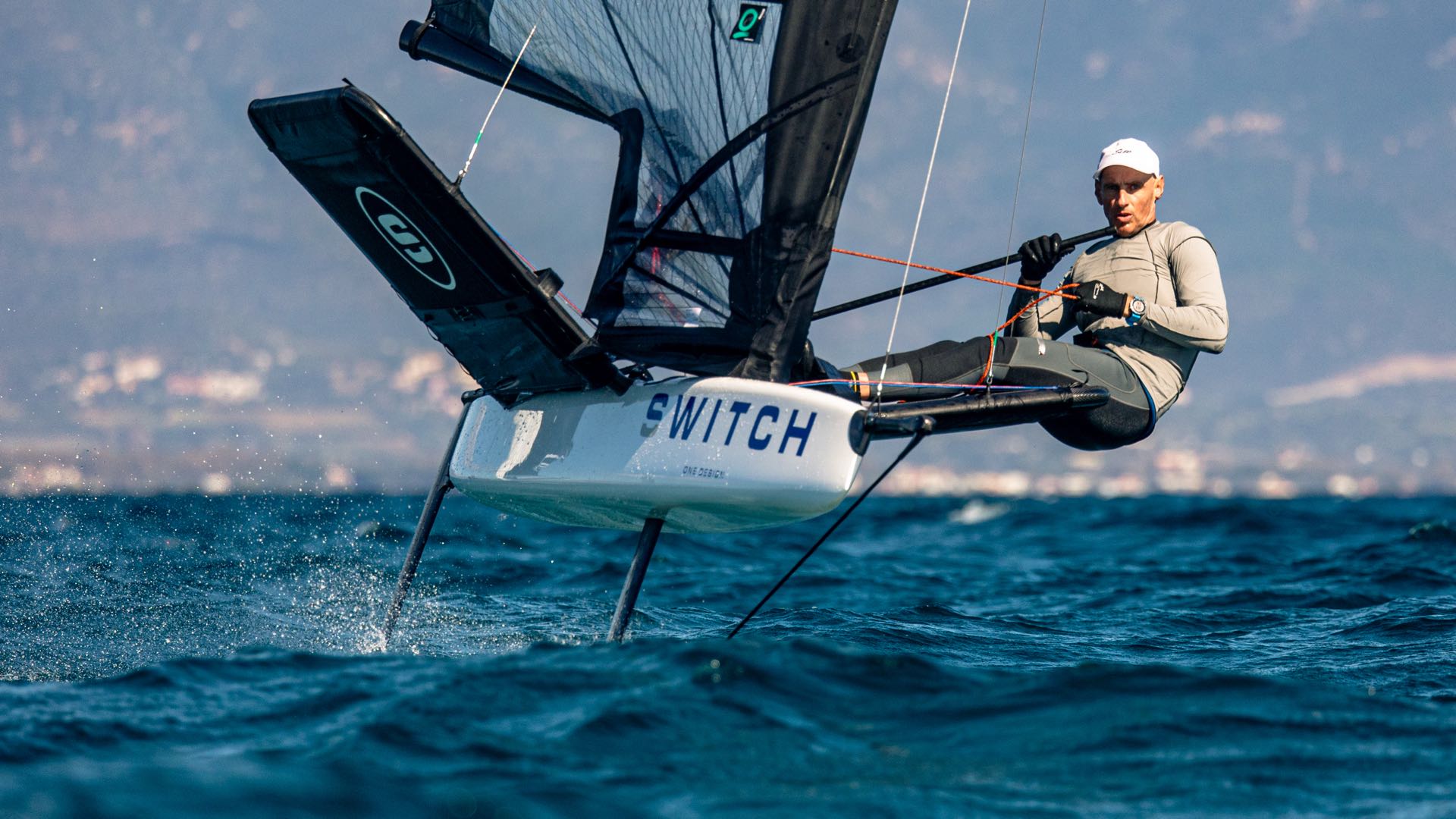 Switch foiling segeljolle kreuzkurs