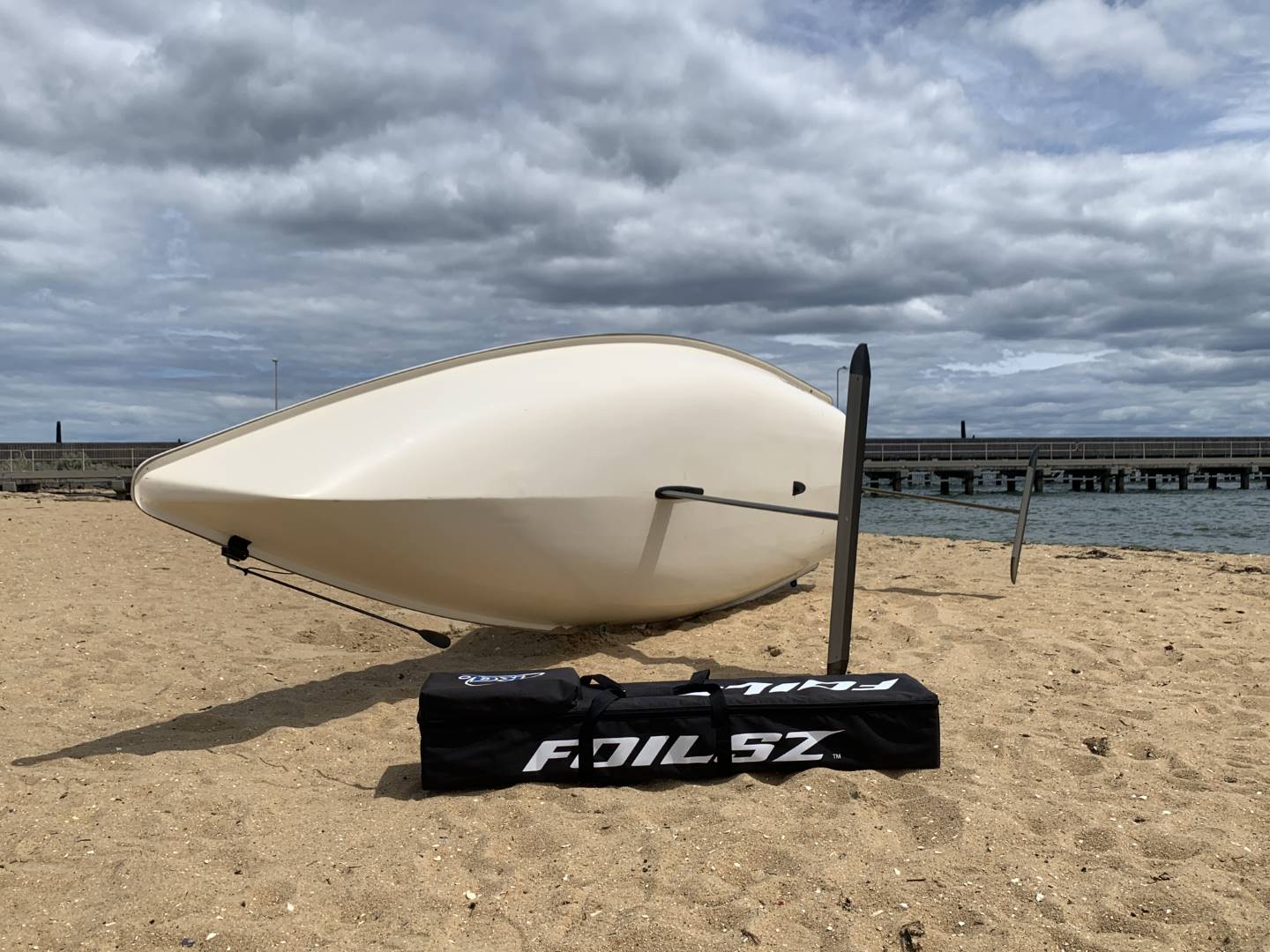 FOILSZ-Laser-Foiling-Kit-installiert FOILSZ Kit installiert an einem Laser mit praktischer Transporttasche