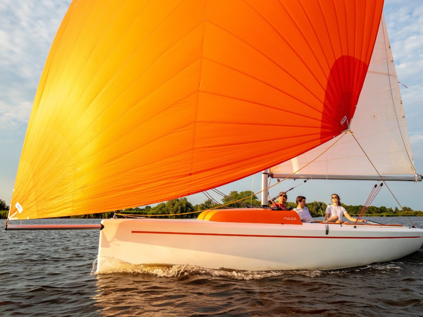 RS Aira22 segelfertig (Groß, Fock und Gennaker)