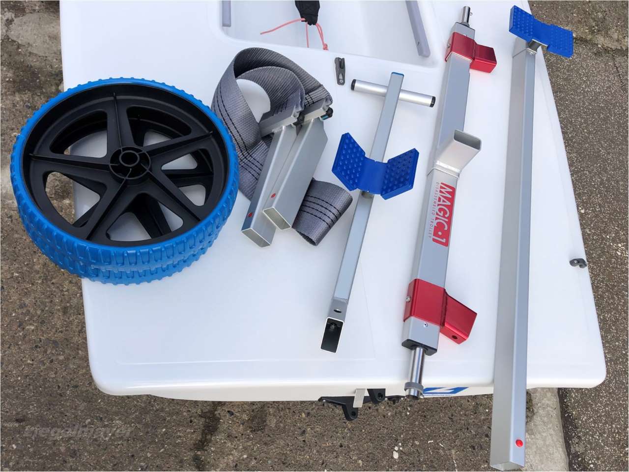 trd-magic-1 Slipwagen ILCA.LASER® TRD MAGICTROLLEY, zerlegbar, mit Osmose-Schutz