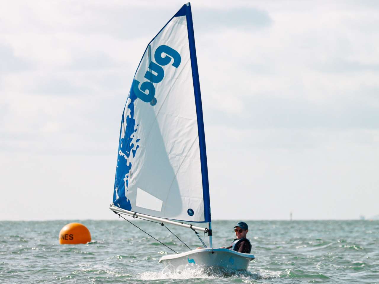 bug-erwachsener-downwind-entspannt