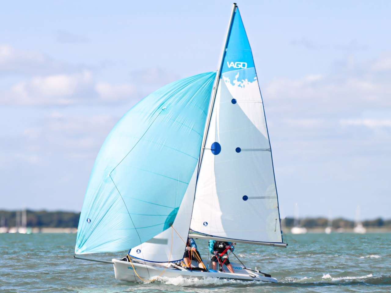 vago-gennaker-freunde-downwind-gleiten