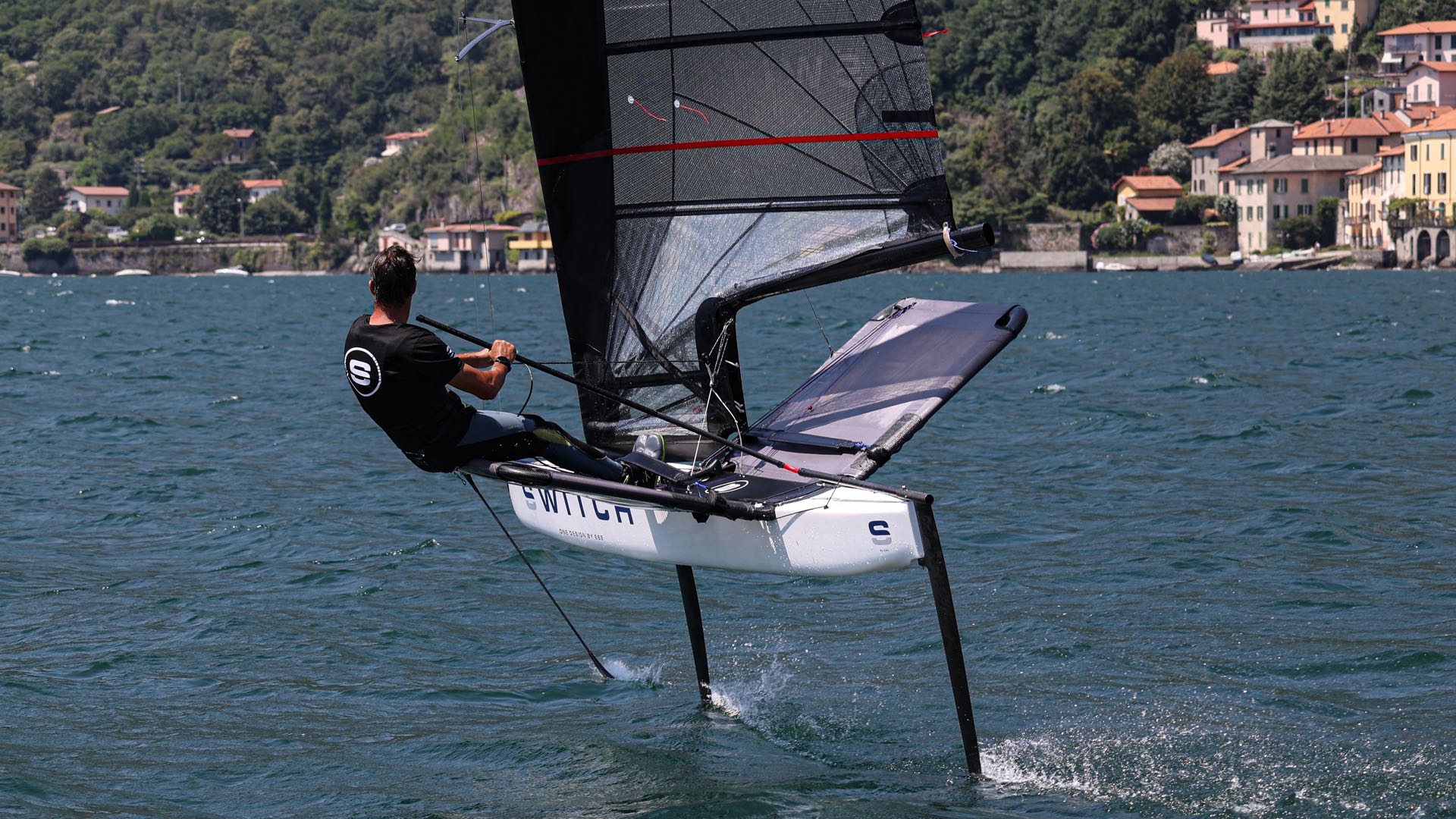 SWITCH One Design foiling Segeljolle